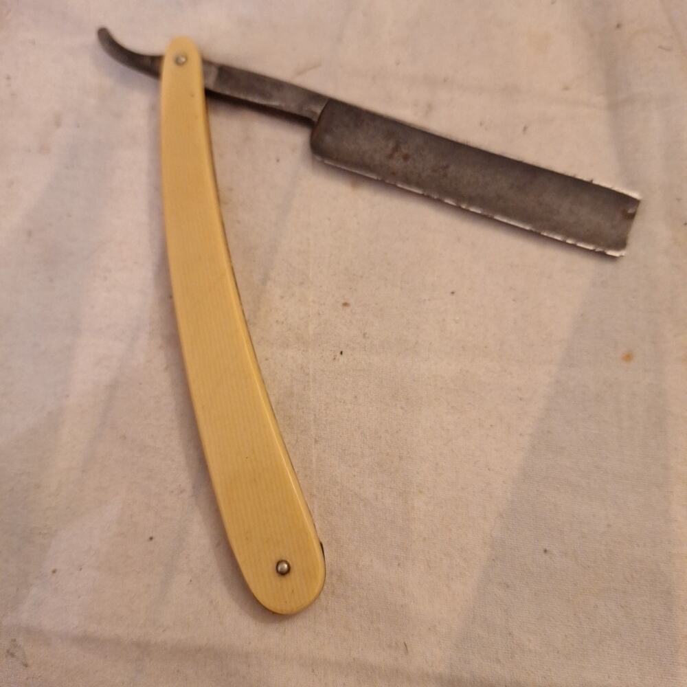 LEE MFG Co. Chicago 'LEADER' Vintage Straight Razor